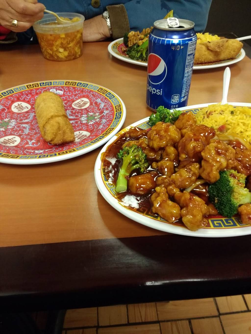 Tops China Restaurant | restaurant | 5236 Oaklawn Blvd, Hopewell, VA 23860, USA | 8044522292 OR +1 804-452-2292