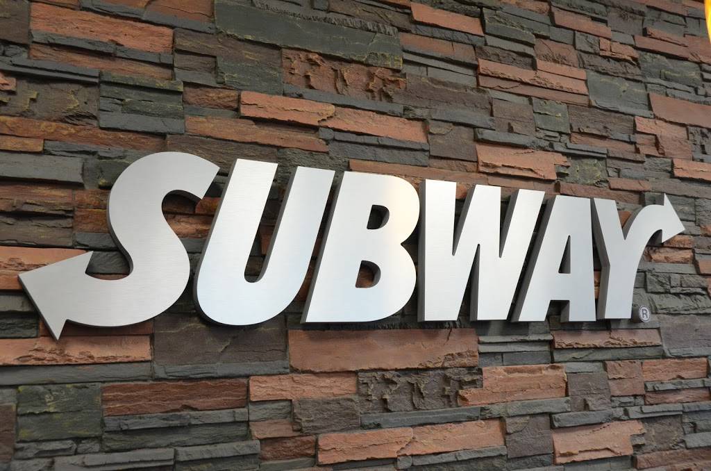 Subway Restaurants | restaurant | 1205 W Main St, Manchester, IA 52057, USA | 5639273984 OR +1 563-927-3984