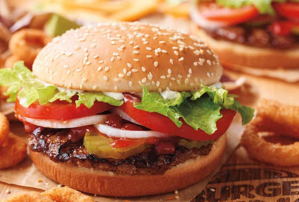 Subway Restaurants | restaurant | 2513 West 7th Street, St Paul, MN 55116, USA | 6516901333 OR +1 651-690-1333