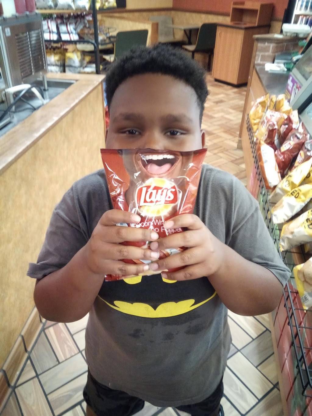 Subway Restaurants | restaurant | 7026 E Brainerd Rd, Chattanooga, TN 37421, USA | 4234996303 OR +1 423-499-6303