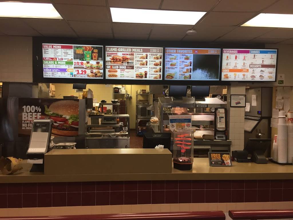 Burger King | restaurant | 1515 W Dundee Rd, Buffalo Grove, IL 60089, USA | 8472554020 OR +1 847-255-4020