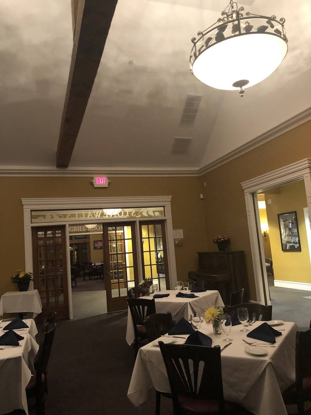 Stonewall | restaurant | 967 Reeves Ave, Riverhead, NY 11901, USA | 6315060777 OR +1 631-506-0777