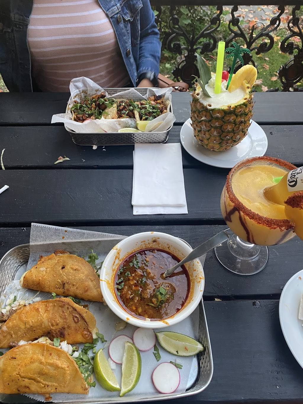 El guacamole | restaurant | 206 Main St, Poughkeepsie, NY 12601, USA | 8458490605 OR +1 845-849-0605