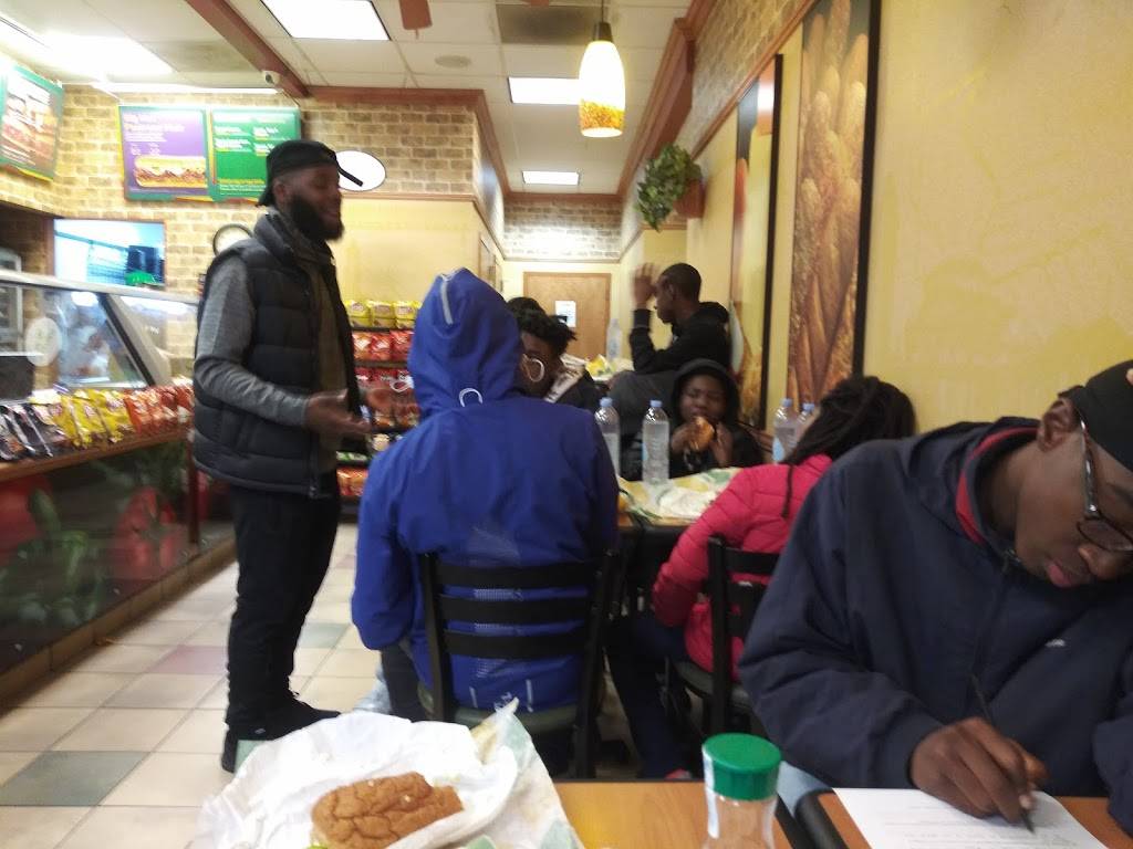 Subway Restaurants | restaurant | 333 Hawaii Ave NE #3, Washington, DC 20011, USA | 2026350050 OR +1 202-635-0050