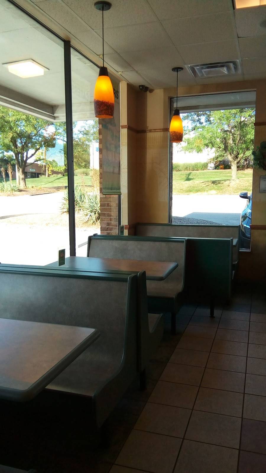 Subway | restaurant | 1901 Schuetz Rd, Maryland Heights, MO 63146, USA | 3148723993 OR +1 314-872-3993