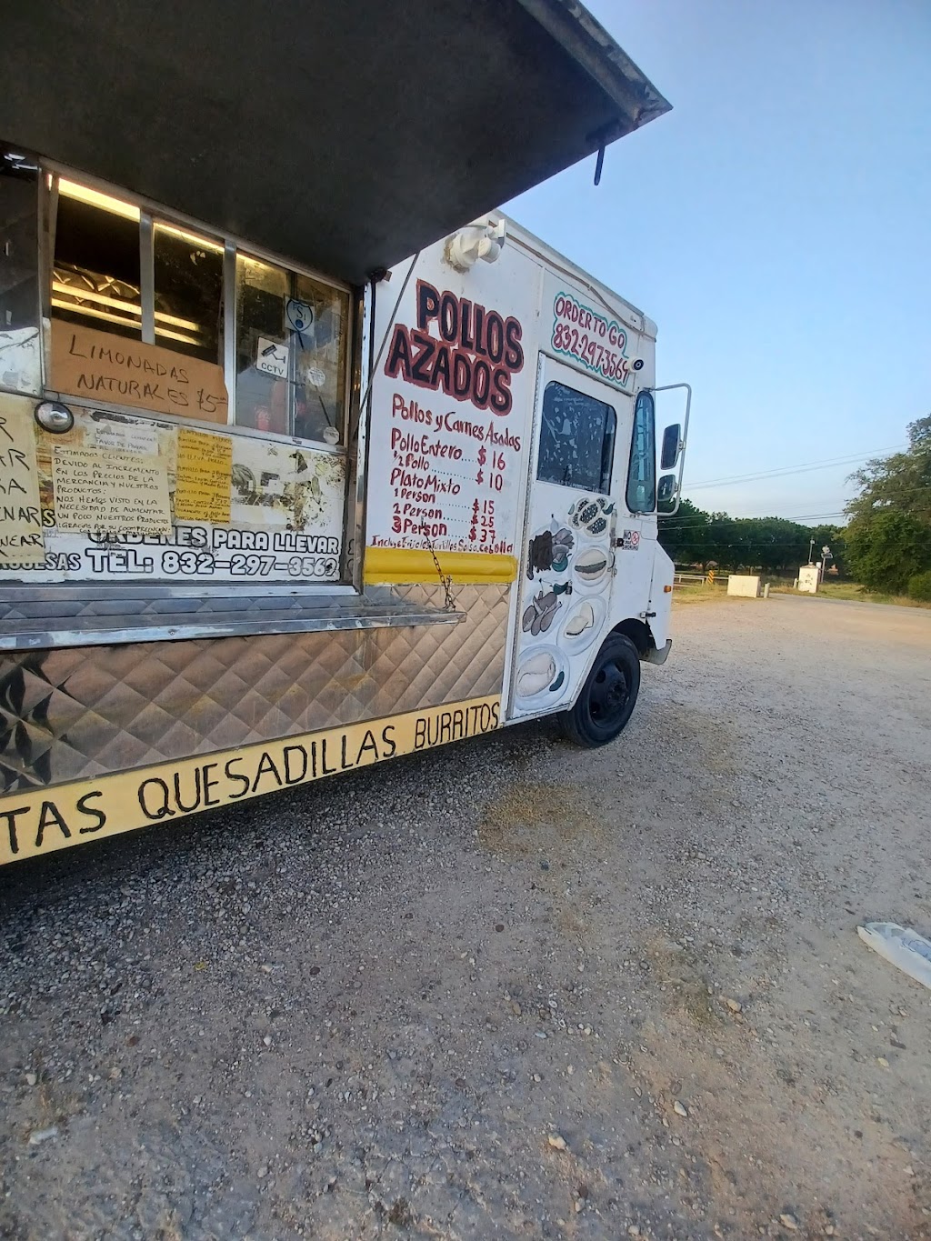 Los Gallos Parrillada | restaurant | 6666 W Tidwell Rd, Houston, TX 77092, USA | 8322973569 OR +1 832-297-3569