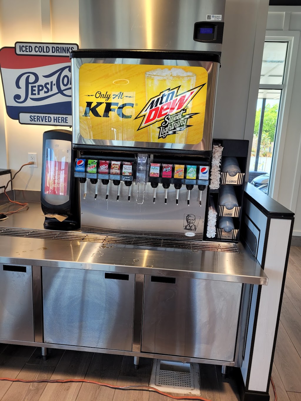 KFC | restaurant | 2560 N Perris Blvd, Perris, CA 92571, USA | 9514203797 OR +1 951-420-3797