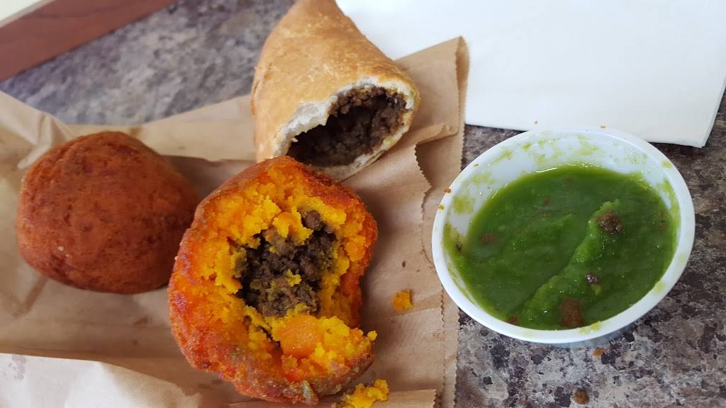 Sabor Latino | restaurant | 825 Grandville Ave SW, Grand Rapids, MI 49503, USA | 6162473560 OR +1 616-247-3560