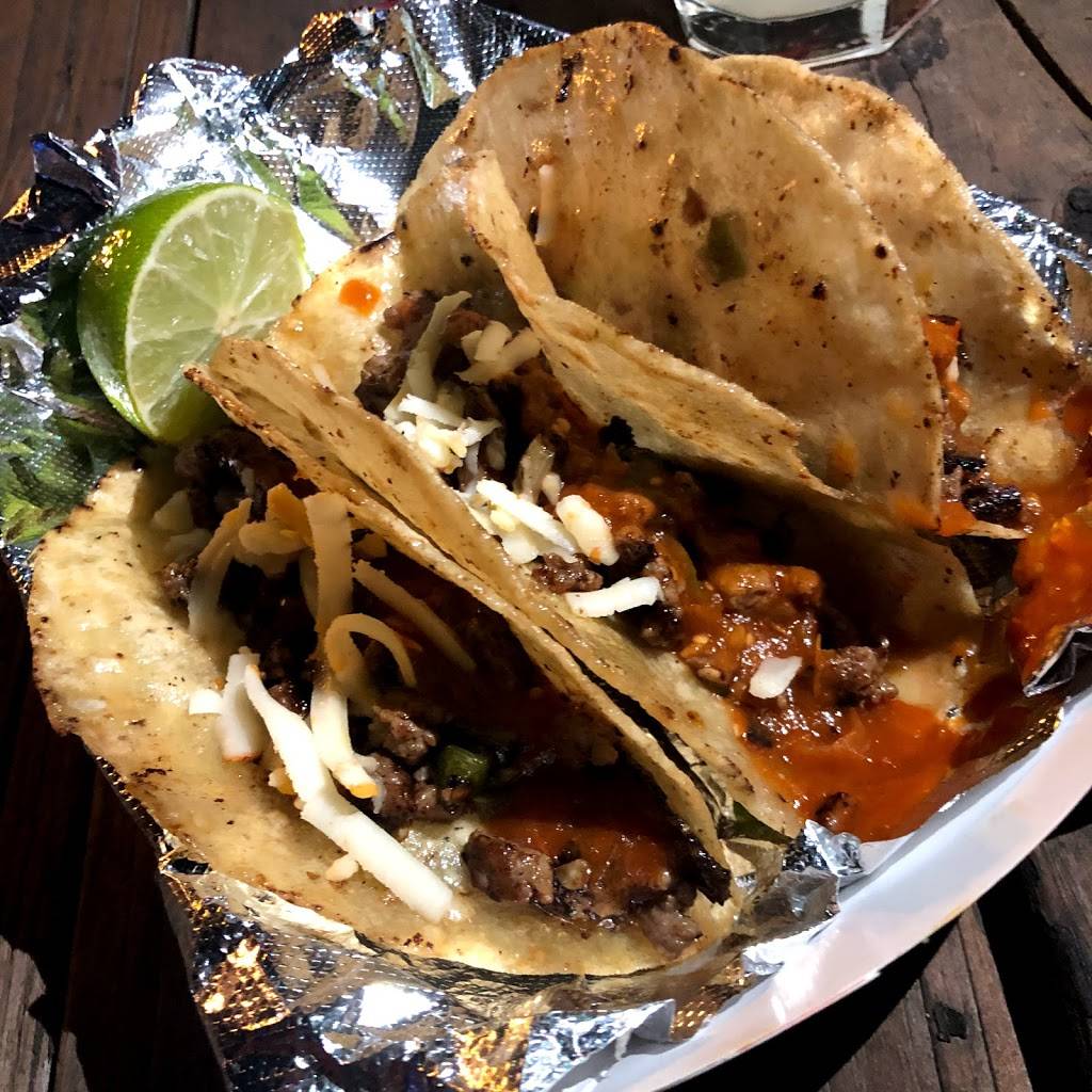 El Perrito ATX | restaurant | 1413 Webberville Rd, Austin, TX 78721, USA | 9157770361 OR +1 915-777-0361