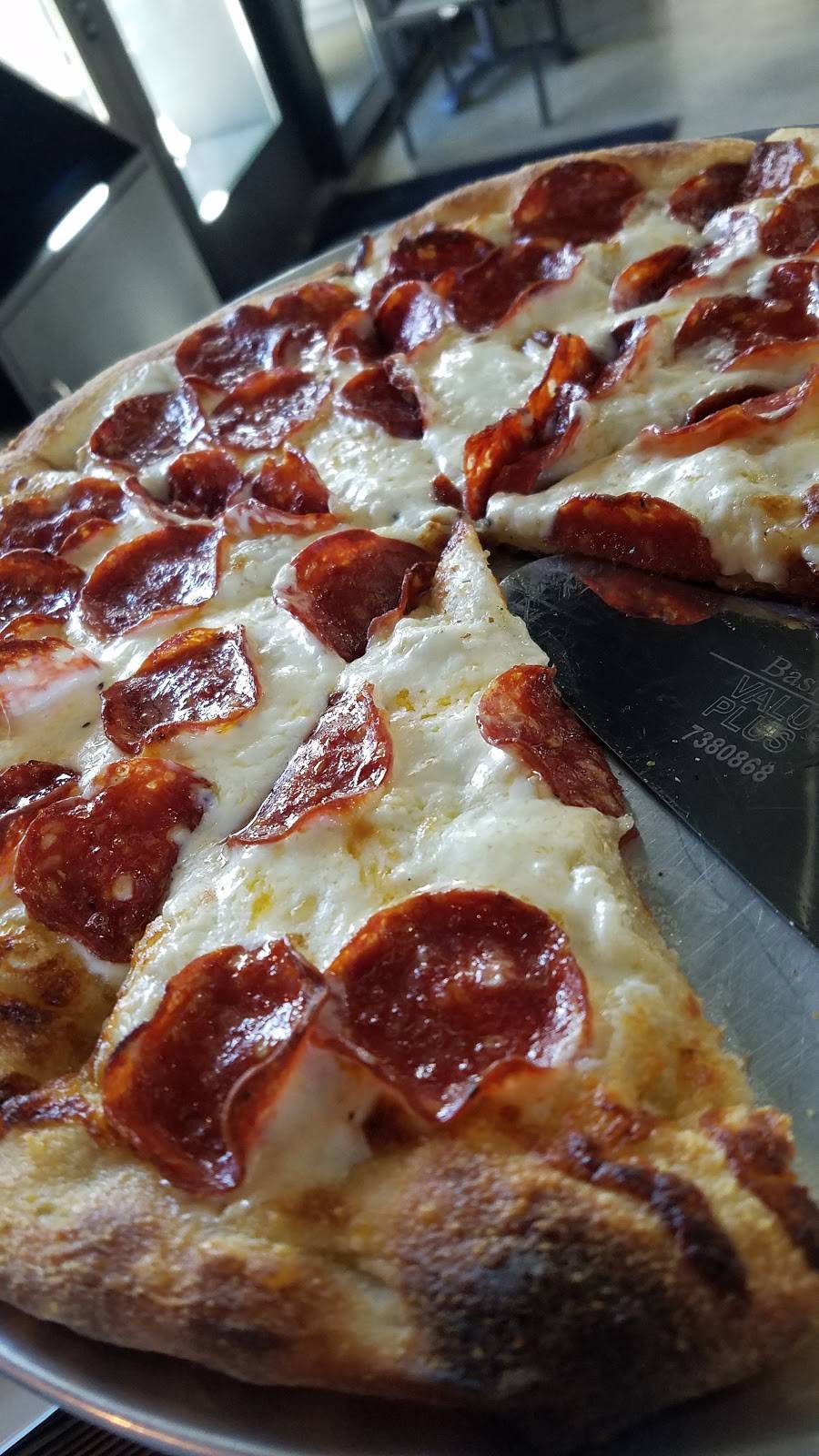 zpizza Tap Room | restaurant | 420 N Main St #107, Corona, CA 92880, USA | 9513564406 OR +1 951-356-4406