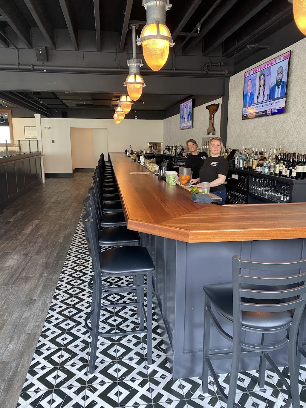 The Blacksmith | restaurant | 825 Washington St, Pembroke, MA 02359, USA | 7819243983 OR +1 781-924-3983