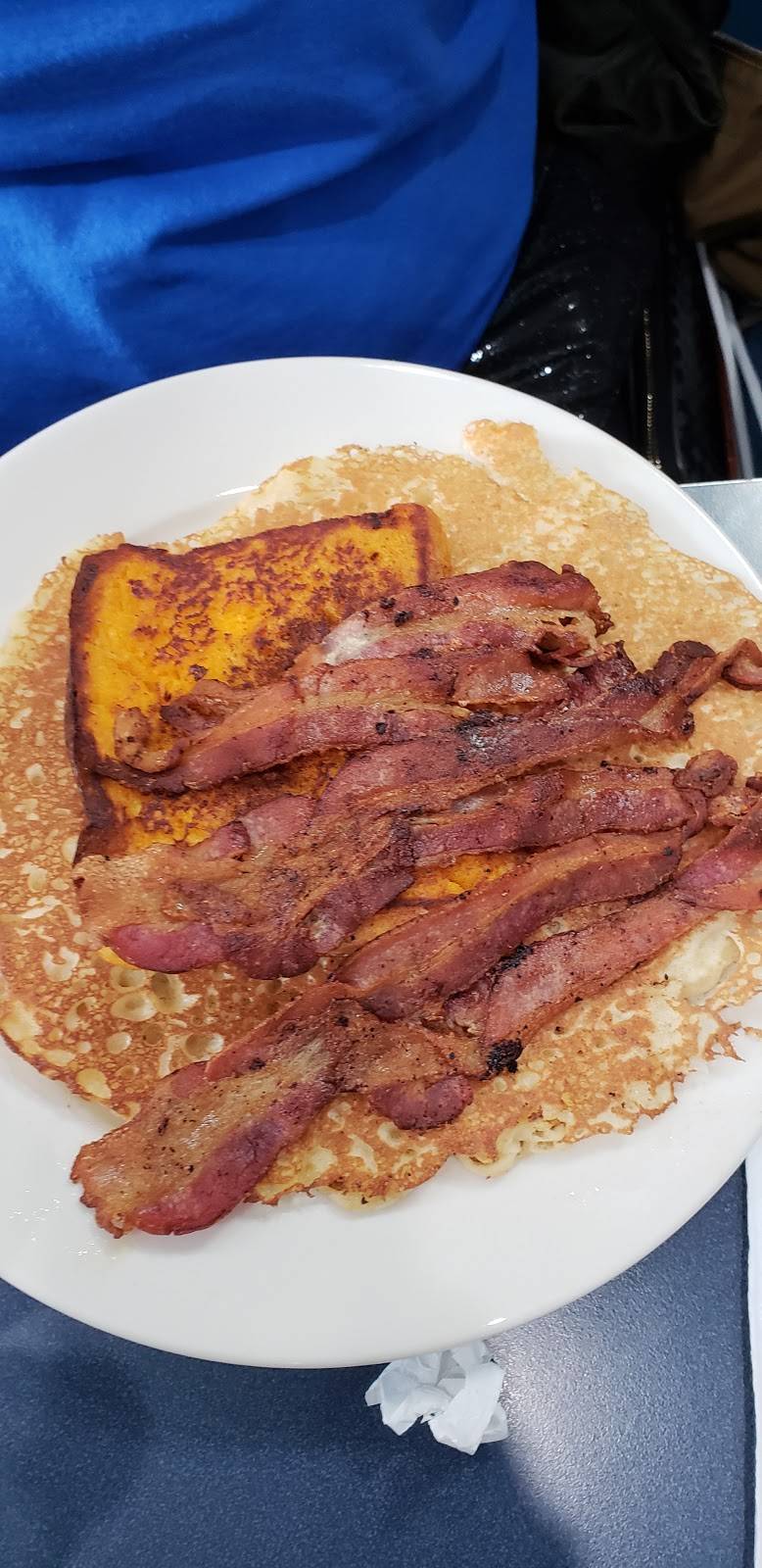 Georges Diner | restaurant | Westchester Ave, Bronx, NY 10472, USA | 7188281170 OR +1 718-828-1170