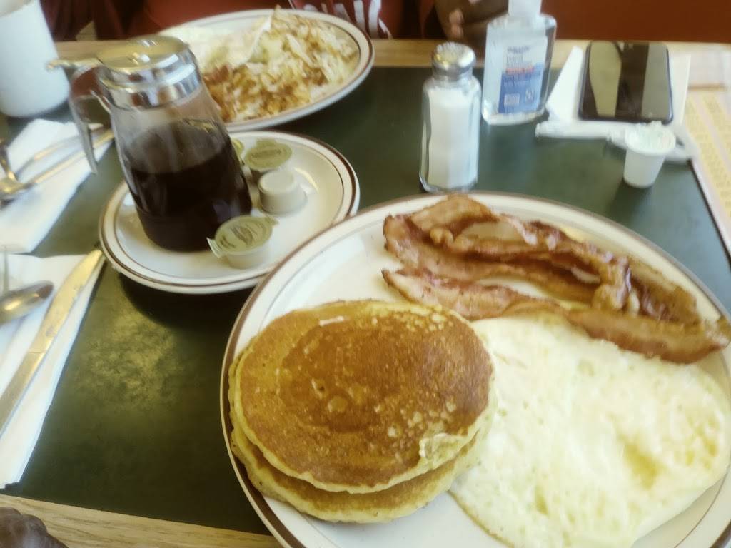 Lons Coney Island | restaurant | 10741 W McNichols Rd, Detroit, MI 48221, USA | 3138620760 OR +1 313-862-0760