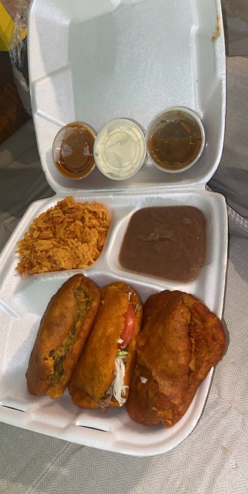 El Tarahumara Food Truck | restaurant | 14238 Hillsboro St, Houston, TX 77015, USA | 5756318755 OR +1 575-631-8755