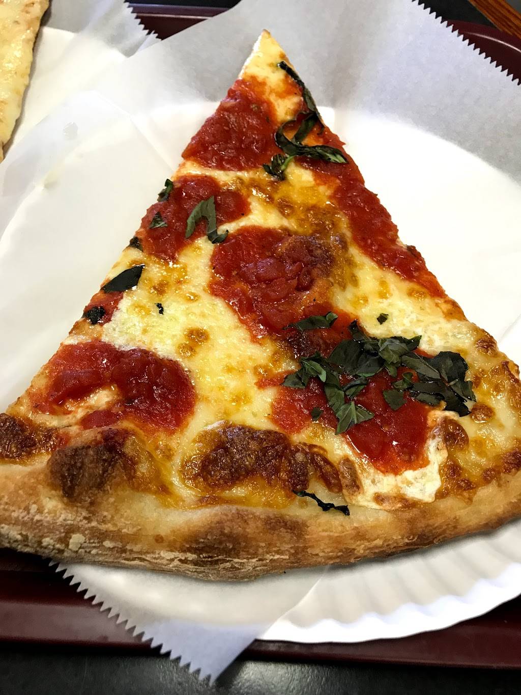 Gigis Pizza | restaurant | 673 Hillside Avenue, New Hyde Park, NY 11040, USA | 5163267879 OR +1 516-326-7879