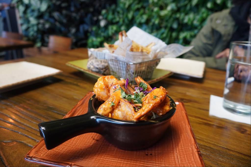 Modern Greek and Salad bar | restaurant | 22001 Michigan Ave #120, Dearborn, MI 48124, USA | 3137511111 OR +1 313-751-1111