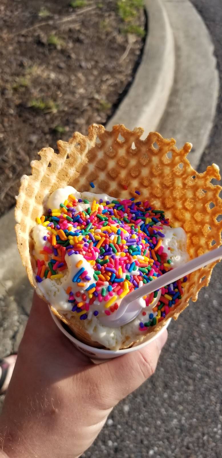 Cold Stone Creamery | bakery | 840 Nautica Dr #123, Jacksonville, FL 32218, USA | 9047570637 OR +1 904-757-0637