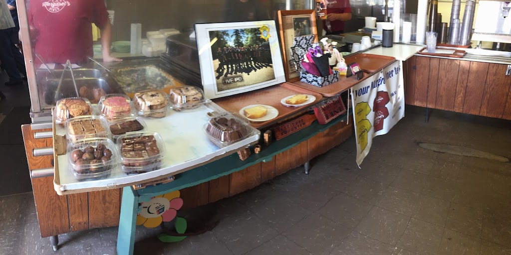 Margarets | restaurant | 11170 Garners Ferry Rd, Eastover, SC 29044, USA | 8033532331 OR +1 803-353-2331