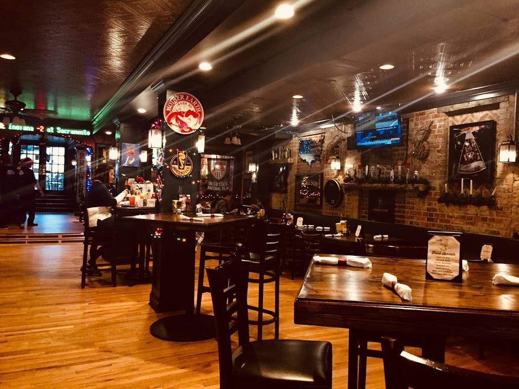 The Bell Tree Tavern | restaurant | 155 NE Broad St, Southern Pines, NC 28387, USA | 9106924766 OR +1 910-692-4766