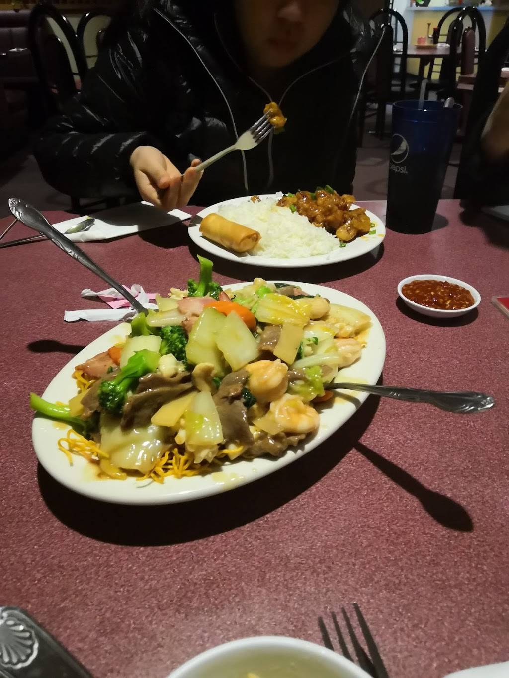 Lams Chinese Restaurant | restaurant | 2512 University Ave, Bakersfield, CA 93306, USA | 6618717455 OR +1 661-871-7455
