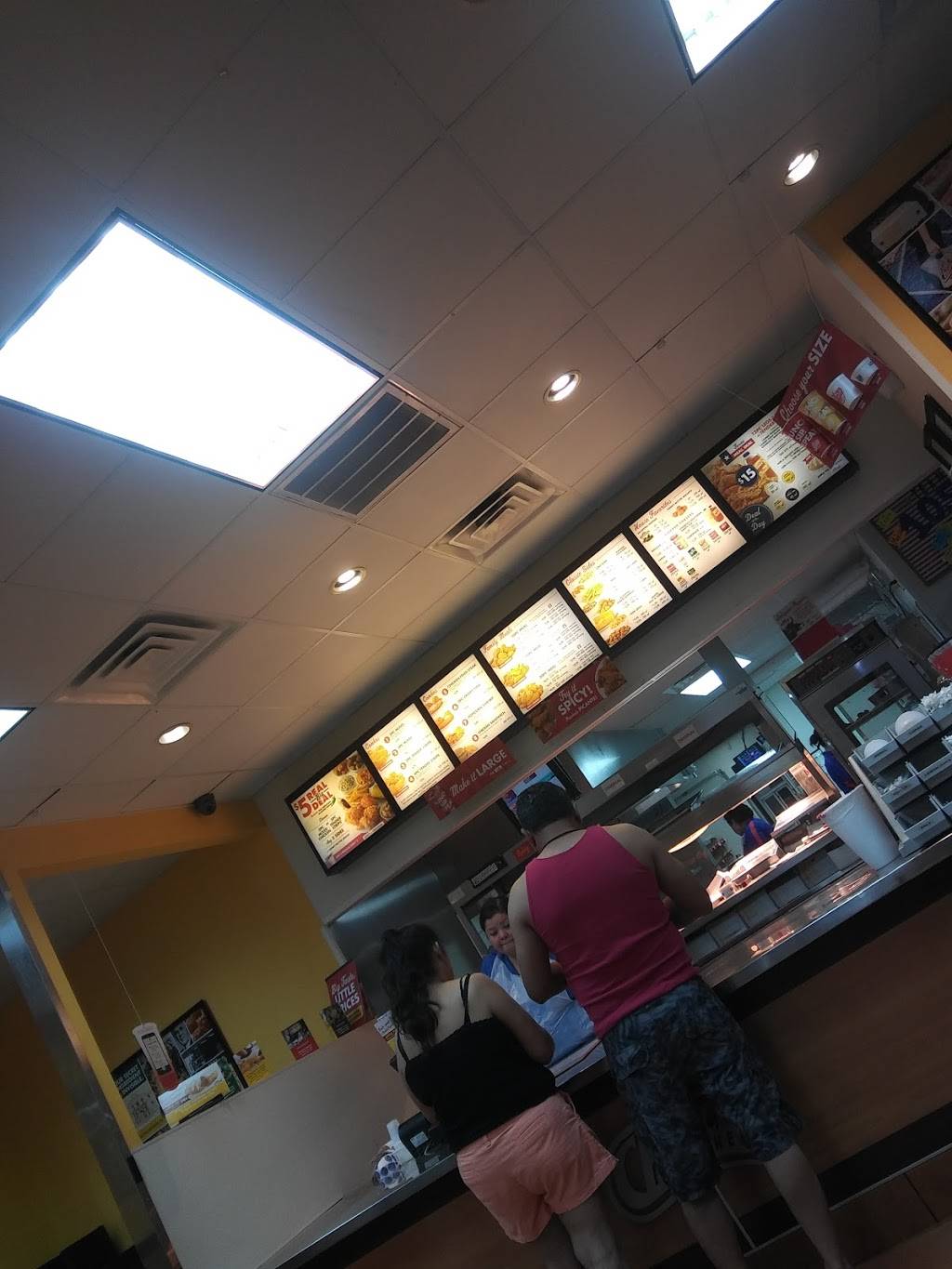 Churchs Chicken | restaurant | 10186 Veterans Memorial Dr, Houston, TX 77038, USA | 2814484334 OR +1 281-448-4334