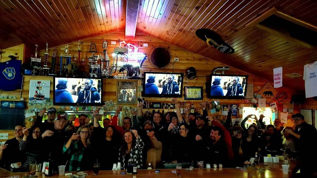 Nuckleheadz Bar & Grill | restaurant | 3680 County Hwy NN, West Bend, WI 53095, USA | 2623539360 OR +1 262-353-9360