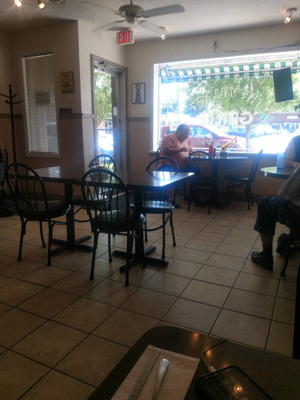 The Village Grille | restaurant | 5650 Main St, Williamsville, NY 14221, USA | 7166269944 OR +1 716-626-9944