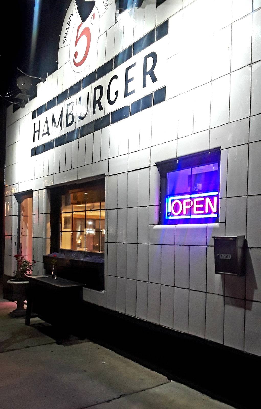 Lawn Restaurant - Hamburger • Philly Cheesesteak • Waffles | restaurant | 1141 N Ashland Ave, Chicago, IL 60622, USA | 7739048608 OR +1 773-904-8608