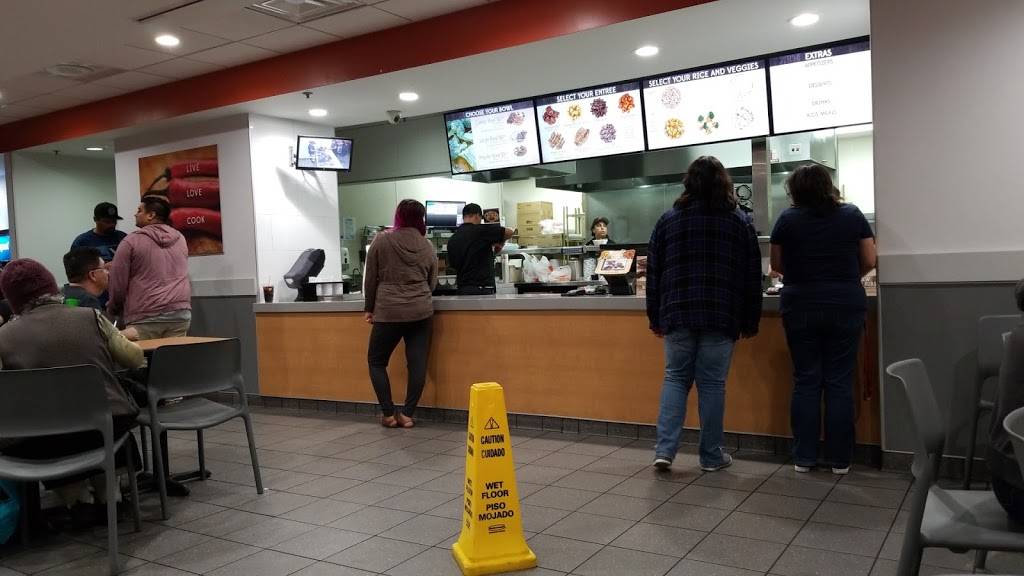 Yoshinoya Slauson & Vermont | restaurant | 1004 W Slauson Ave, Los Angeles, CA 90044, USA | 3235653506 OR +1 323-565-3506