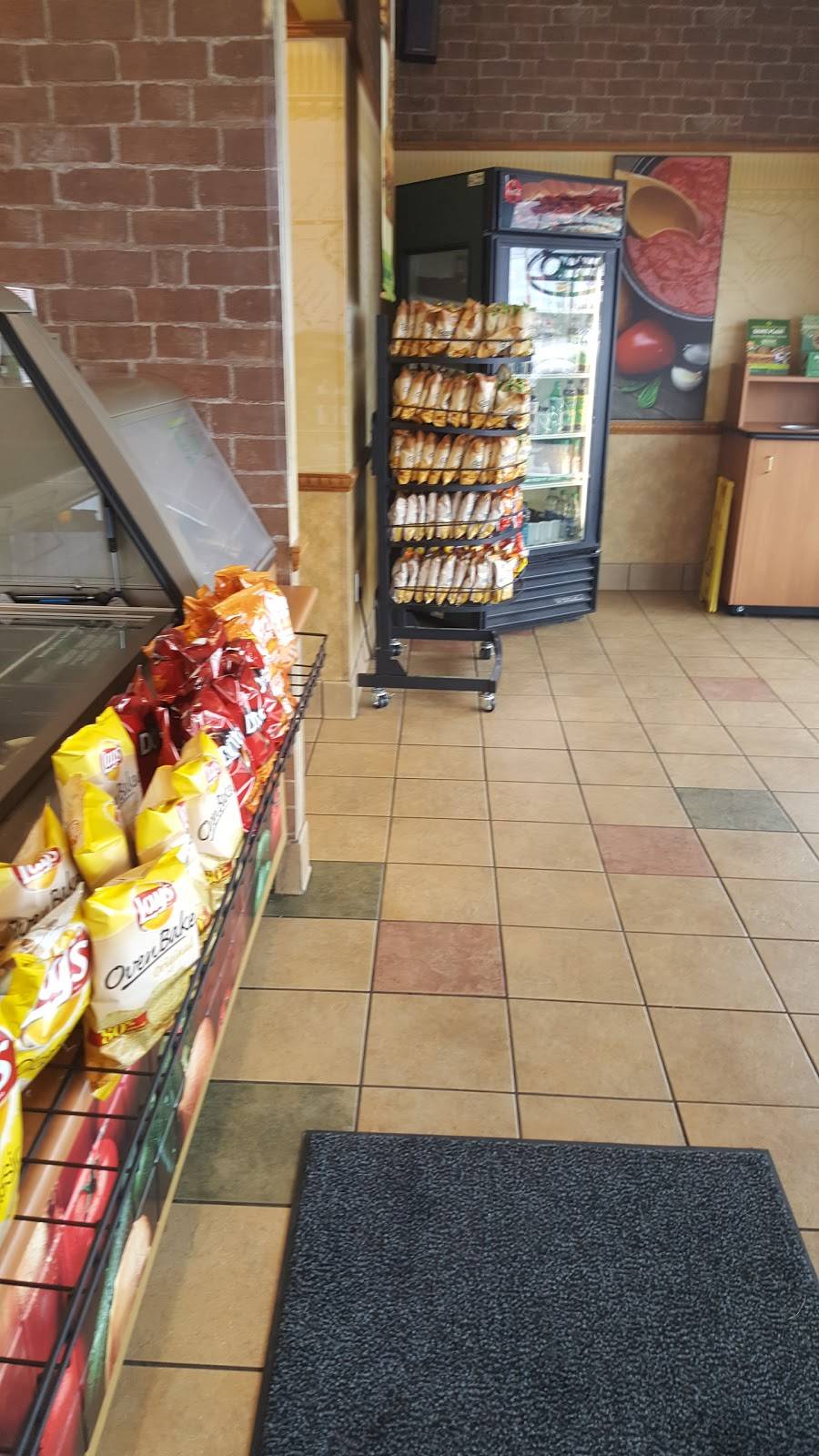 Subway | restaurant | 3324 Secor Rd, Toledo, OH 43606, USA | 4195346830 OR +1 419-534-6830