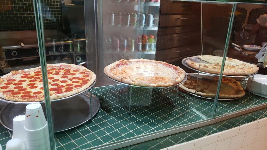 Downtown Pizzeria | restaurant | 1611 Central Ave, Cheyenne, WY 82001, USA | 3076321553 OR +1 307-632-1553