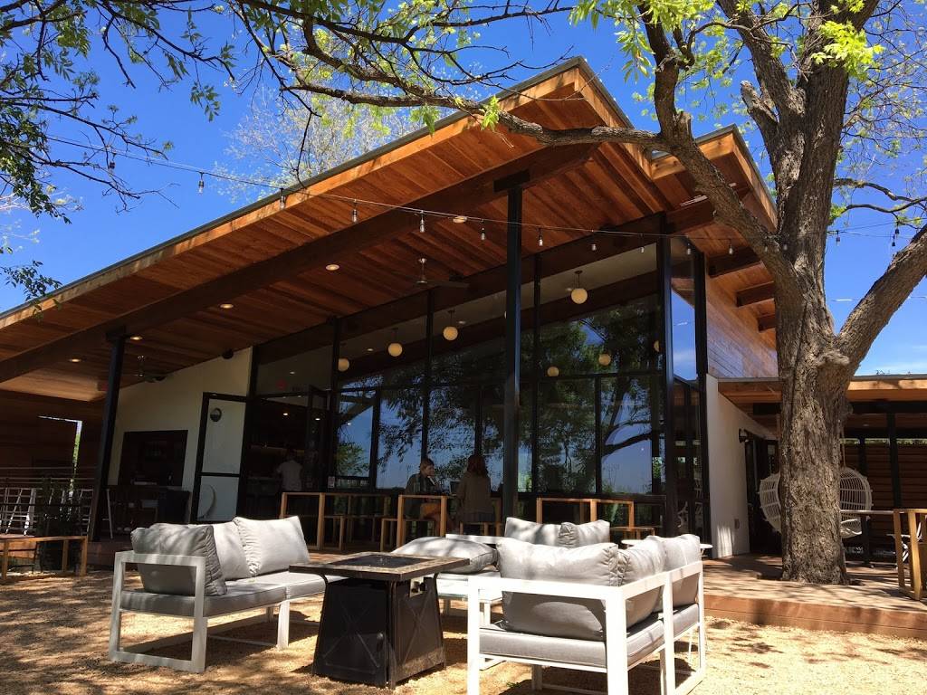 Tillery Kitchen and Bar | night club | 3201 E Cesar Chavez St, Austin, TX 78702, USA | 5125240580 OR +1 512-524-0580