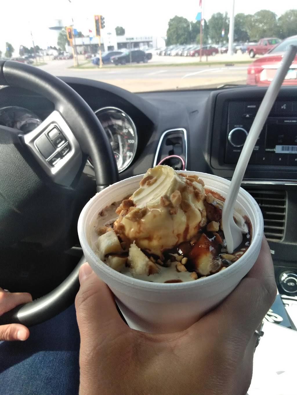 Tastee Treet | restaurant | 1219 N Cheney St, Taylorville, IL 62568, USA | 2178276394 OR +1 217-827-6394