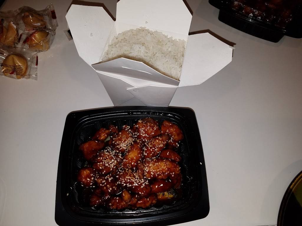 Youngs Chinese Restaurant | meal delivery | 3949 N Ashland Ave, Chicago, IL 60613, USA | 7732487998 OR +1 773-248-7998