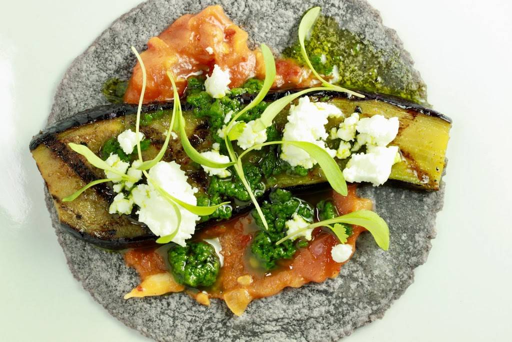 CRUjiente Tacos | restaurant | 3961 E Camelback Rd, Phoenix, AZ 85018, USA | 6026877777 OR +1 602-687-7777