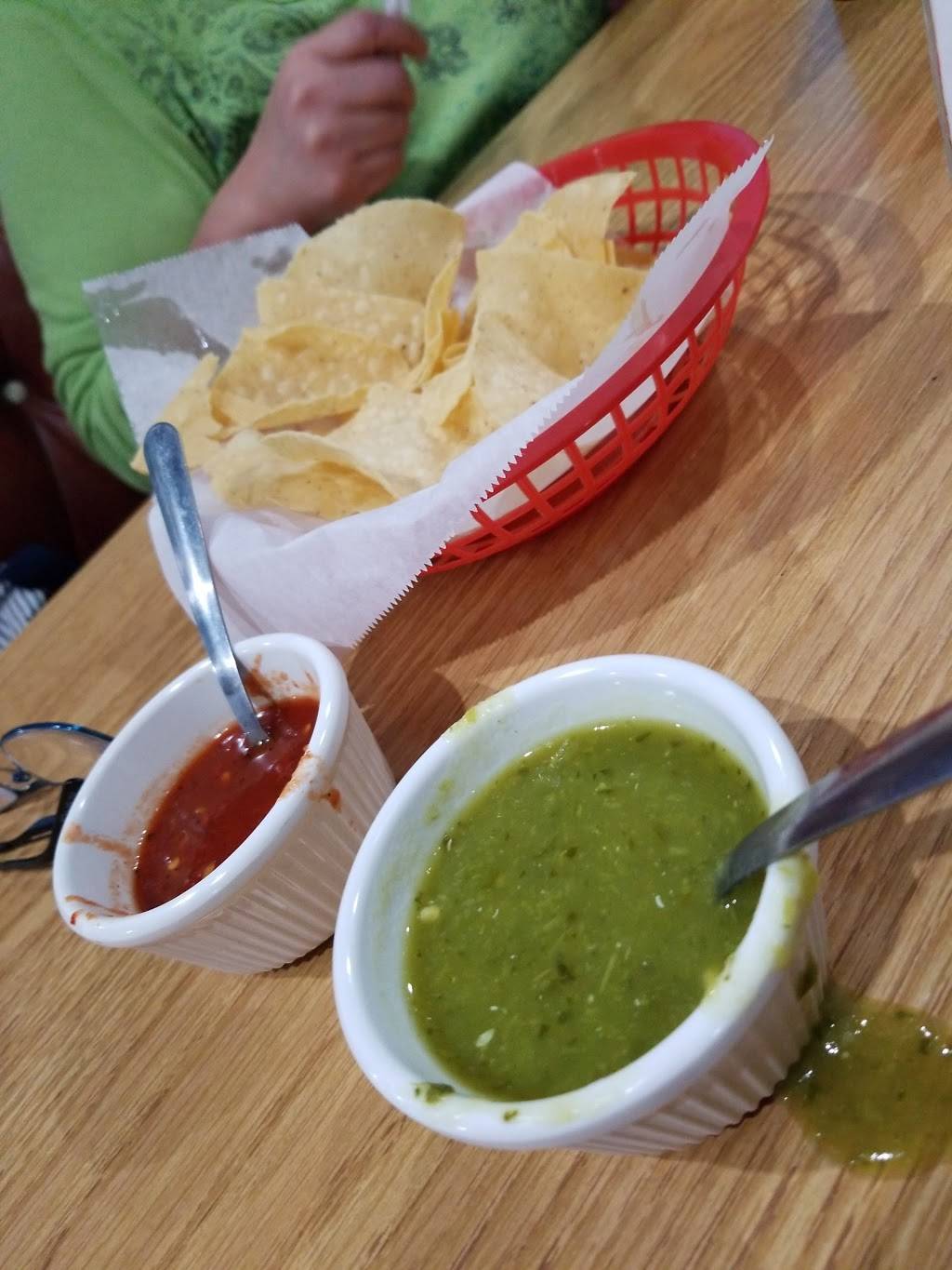 Restaurante Rinconcito Centroamericano | restaurant | 7050 Jimmy Carter Blvd #211, Norcross, GA 30092, USA | 7703478685 OR +1 770-347-8685