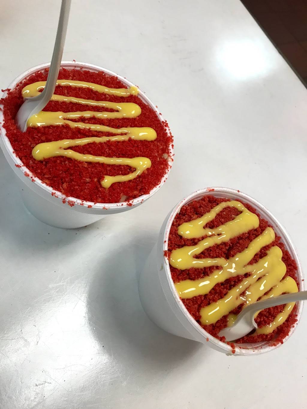 Zurys Raspados | meal takeaway | 8990 Sierra Ave, Fontana, CA 92335, USA | 9097287404 OR +1 909-728-7404