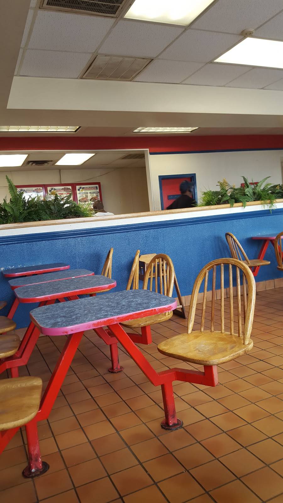 Jack Pirtles Chicken | restaurant | 2520 Mt Moriah Rd, Memphis, TN 38115, USA | 9015650203 OR +1 901-565-0203