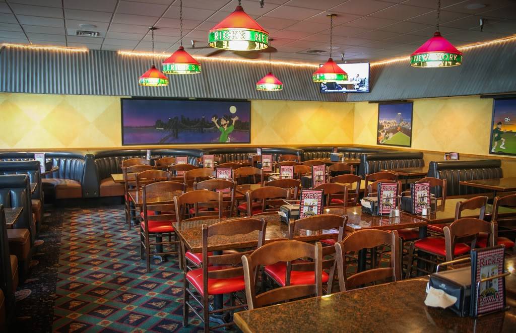 Ricks New York Style Pizza | restaurant | 1320 Lakewood Mall, Lodi, CA 95242, USA | 2093399411 OR +1 209-339-9411