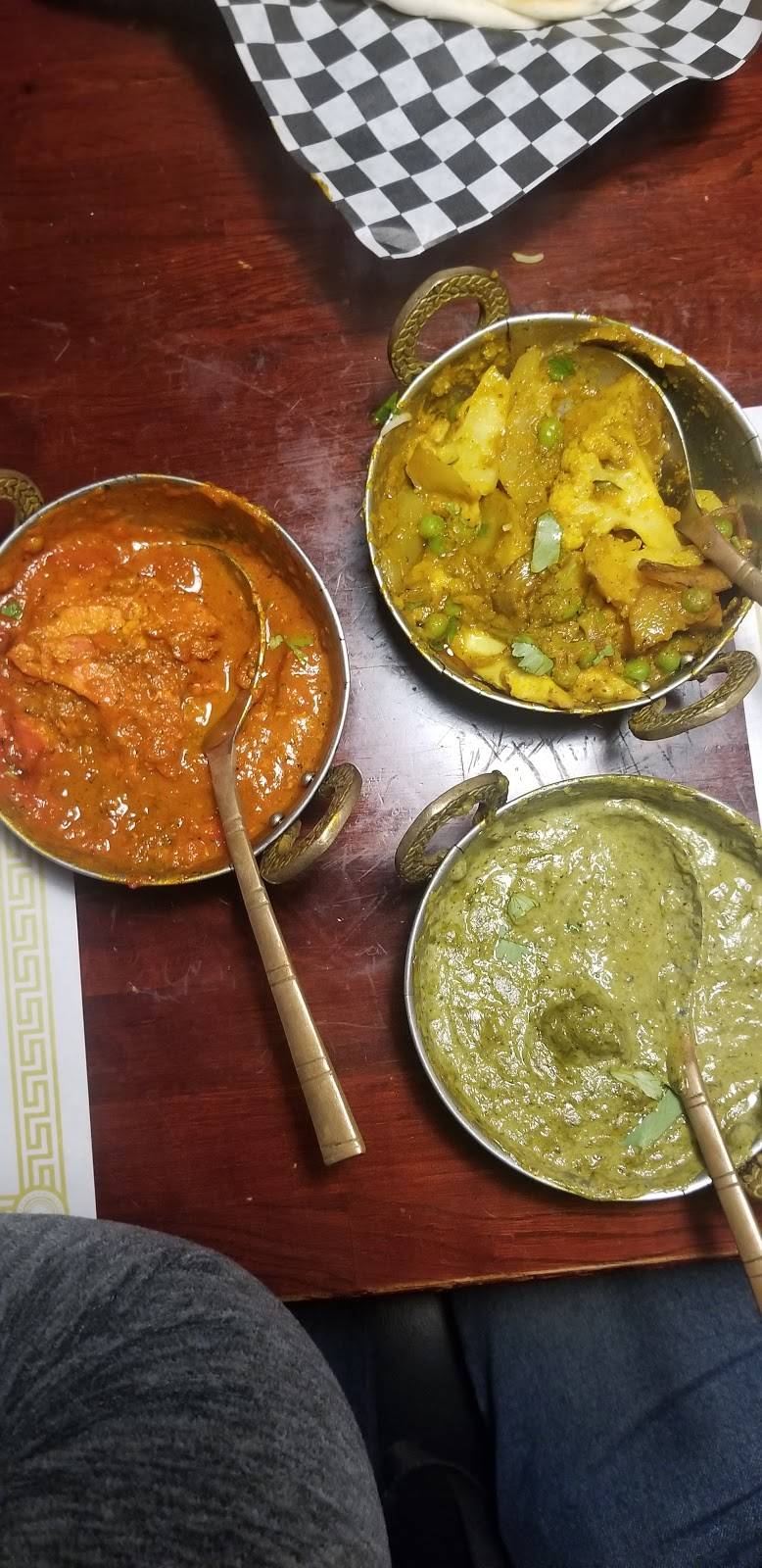 Sams Indian Food & Pizza | restaurant | 61380 Twentynine Palms Highway Suite 13, Joshua Tree, CA 92252, USA | 7603669511 OR +1 760-366-9511