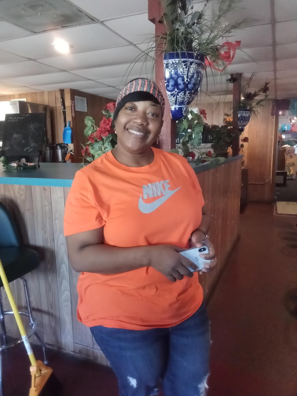 Martins Mexican Restaurant | restaurant | 410 N Wheeler St, Jasper, TX 75951, USA | 4093843365 OR +1 409-384-3365