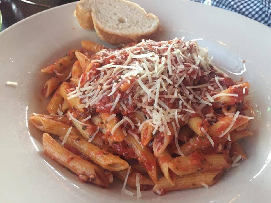 Basilicos Pasta e Vino | restaurant | 21501 Brookhurst St, Huntington Beach, CA 92646, USA | 7149637980 OR +1 714-963-7980
