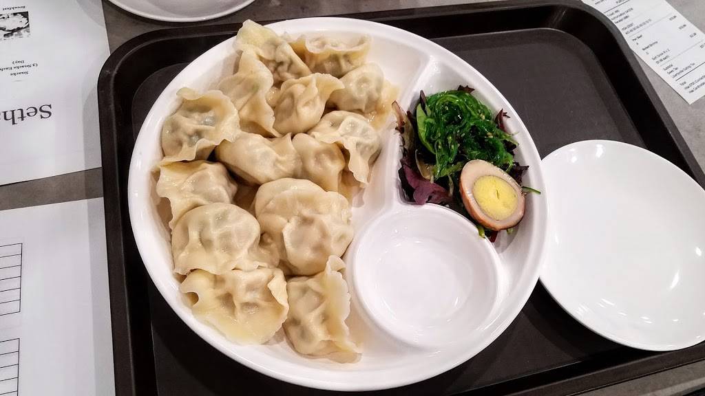 Dangelas Dumplings | restaurant | 133 N Milwaukee Ave, Libertyville, IL 60048, USA | 8475493248 OR +1 847-549-3248