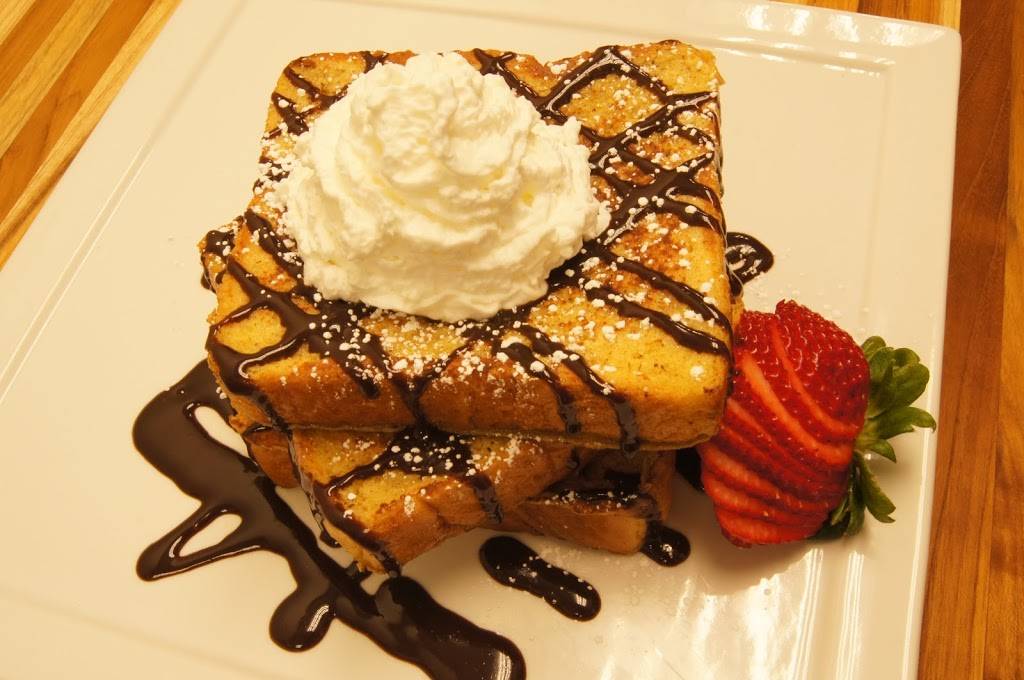 Saloon | restaurant | 112 E College St, Iowa City, IA 52240, USA | 3193543837 OR +1 319-354-3837