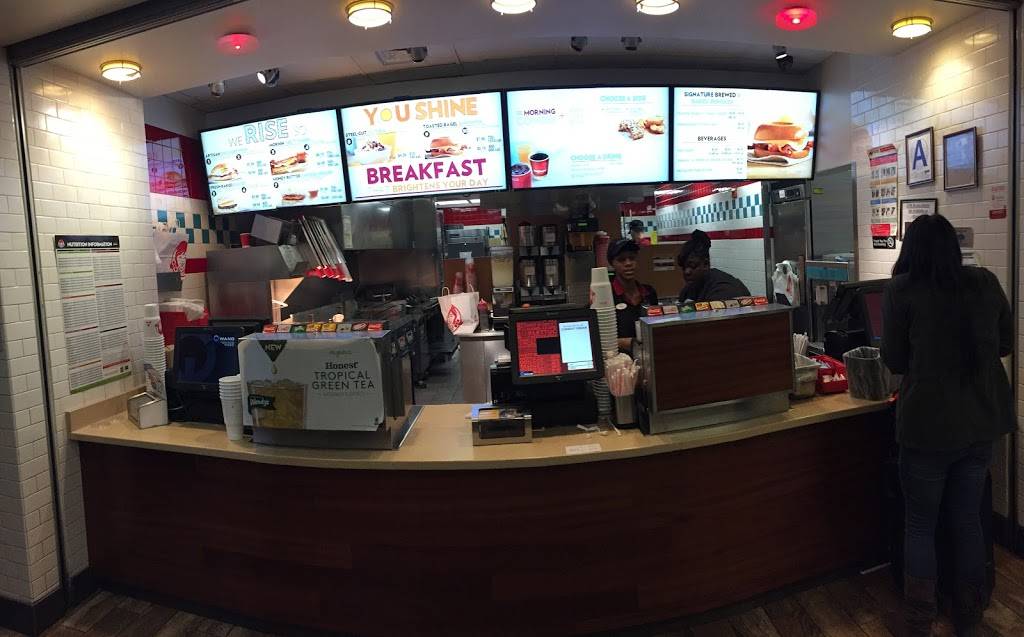 Wendys | restaurant | John F. Kennedy International Airport (JFK), Terminal 2, Building 54 Space 35, Jamaica, NY 11430, USA | 7185537842 OR +1 718-553-7842