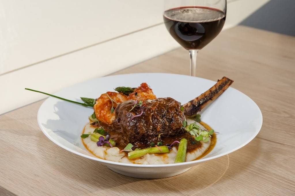 Shell & Bones Oyster Bar & Grill | restaurant | 100 S Water St, New Haven, CT 06519, USA | 2037873466 OR +1 203-787-3466