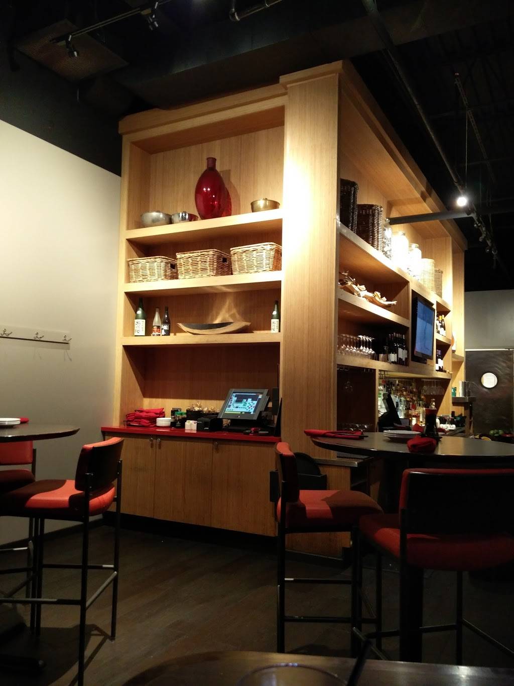 PL8 Restaurant | restaurant | 736 W Northwest Hwy, Barrington, IL 60010, USA | 8473821988 OR +1 847-382-1988