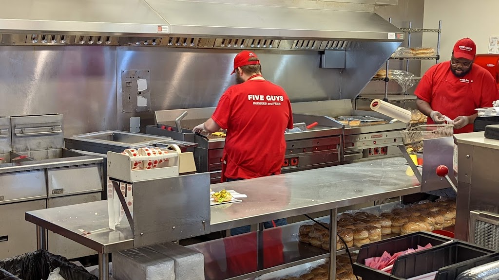 Five Guys | meal takeaway | 1025 E Douglas Ave, Wichita, KS 67202, USA | 3162952866 OR +1 316-295-2866