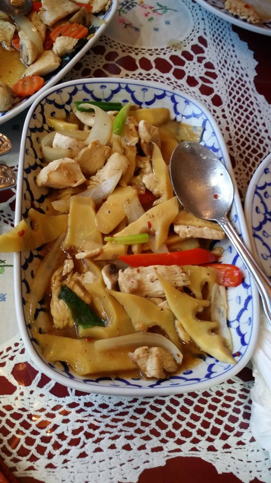 Thai Thani Restaurant | restaurant | 408 Humphrey St, Swampscott, MA 01907, USA | 7815961820 OR +1 781-596-1820