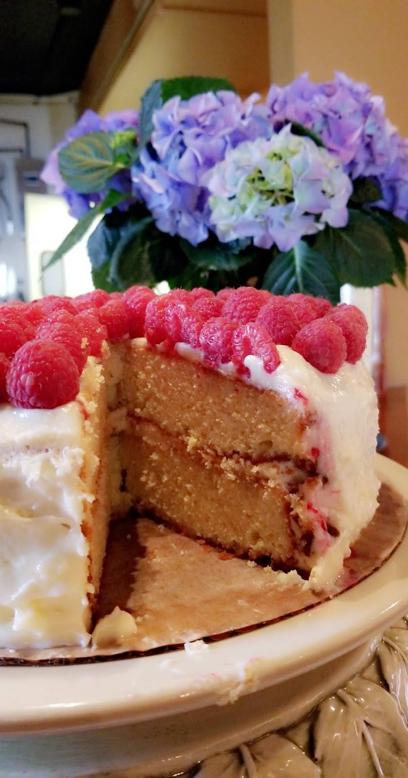 Tulas Restaurant and Bar | restaurant | 311 Gay St, Washington, VA 22747, USA | 5406752223 OR +1 540-675-2223